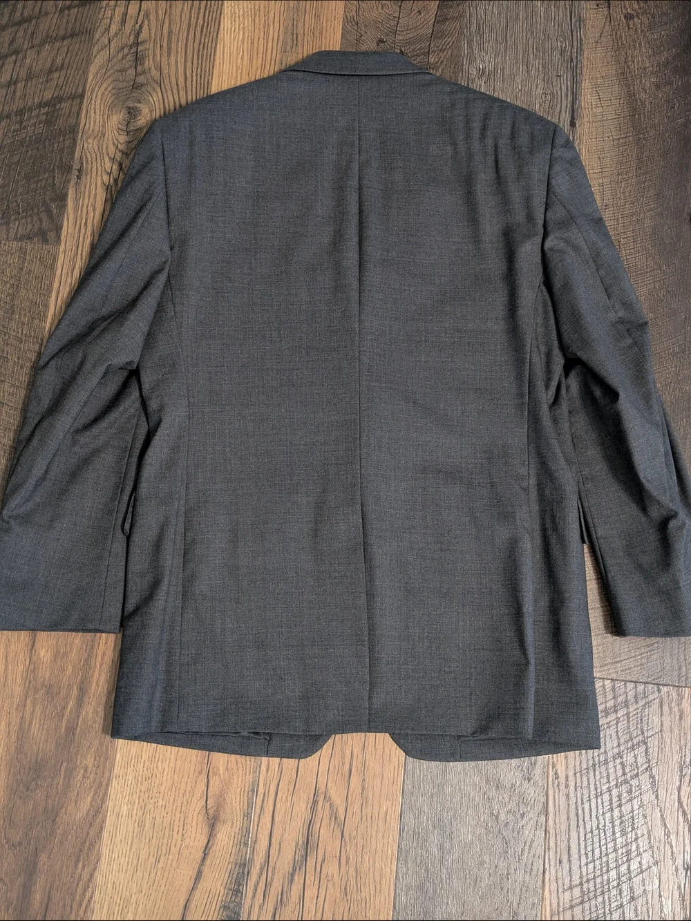 Jos A Bank Mens 2 Piece Suit 40R Gray 100% Wool 2 Button Blazer Pleated Pants 34